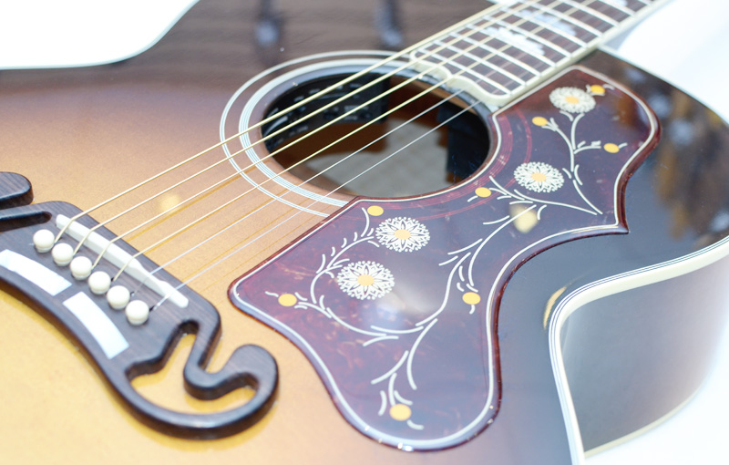 Gibson J-200 Standard Vintage Sunburst | guitarguitar