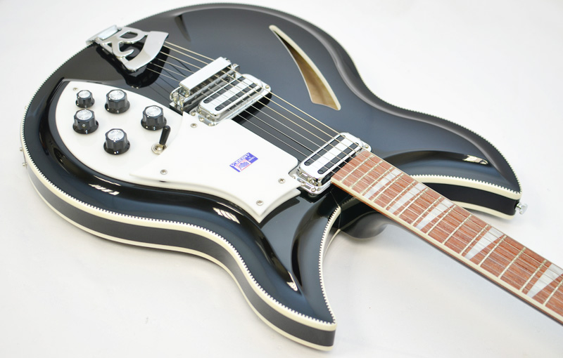 Rickenbacker 381V69 Jetglo #1109002