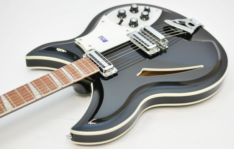Rickenbacker 381V69 Jetglo #1109002