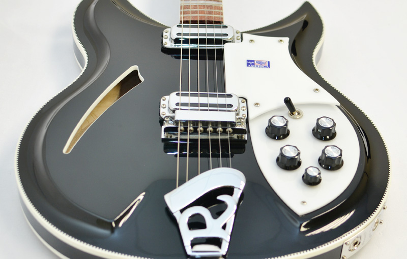 Rickenbacker 381V69 Jetglo #1109002