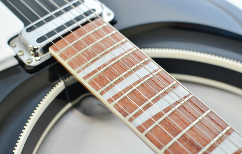 Rickenbacker 381V69 Jetglo #1109002