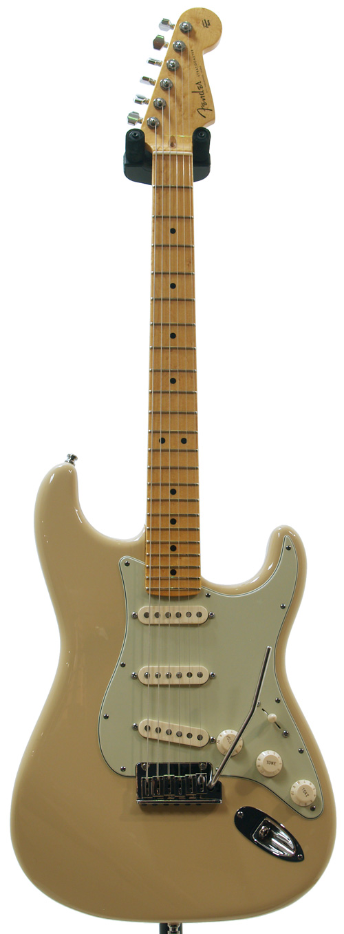 Fender Custom Shop Custom Deluxe Strat NOS Desert Sand Chrome HW AA Neck #R64002