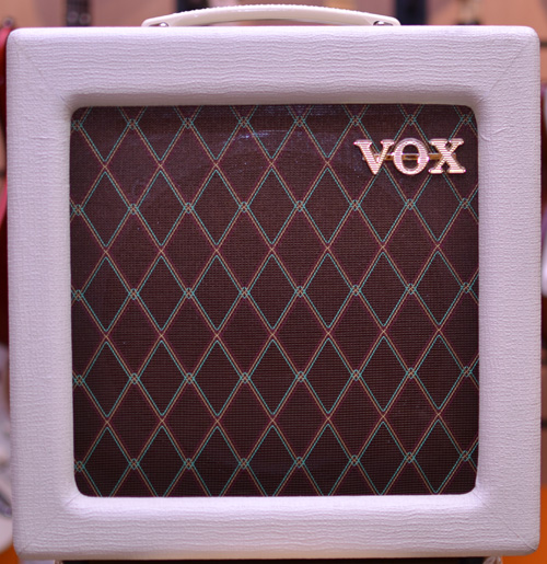 Vox ACTV4 White (Pre-Owned)