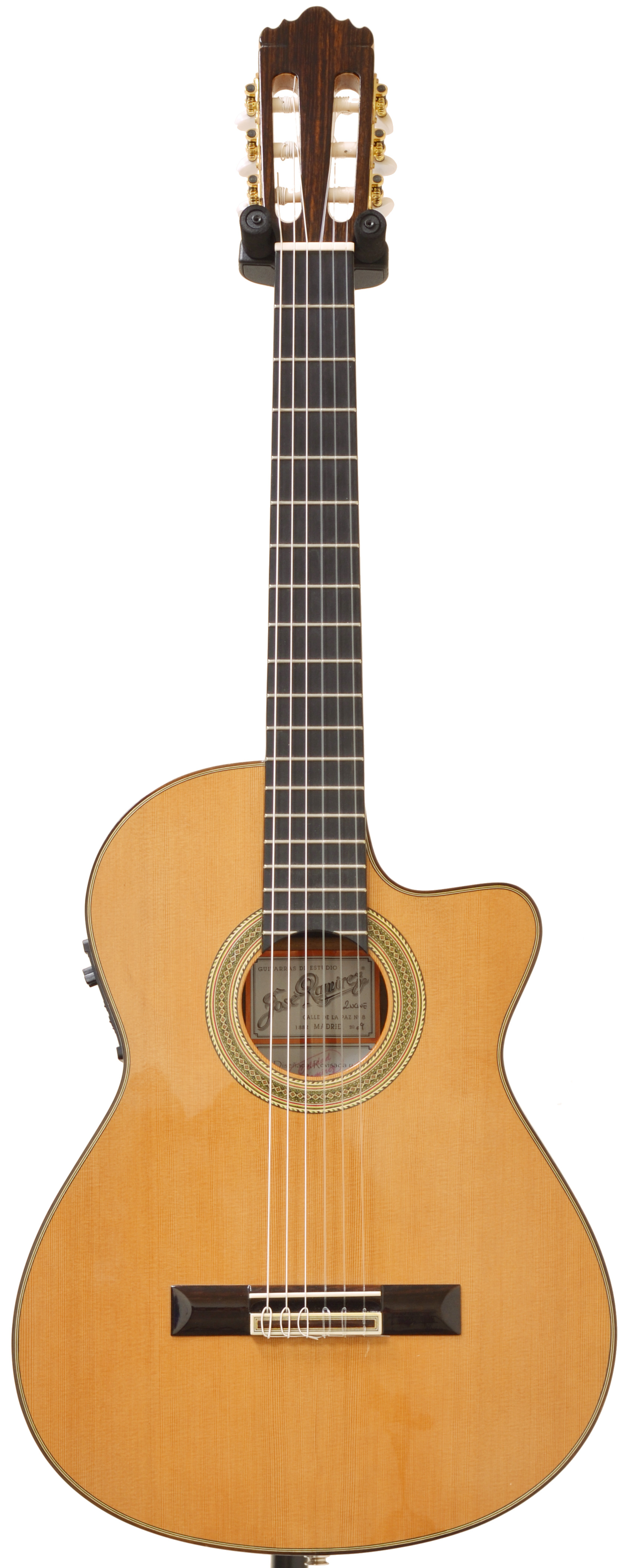 Ramirez 2NCWE Cutaway Electro Nylon (Pre-Owned)