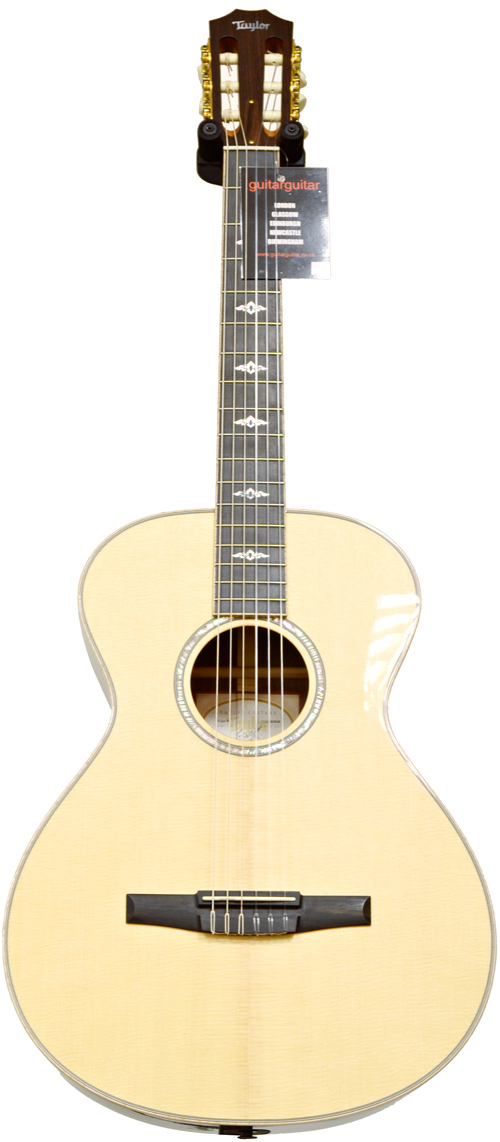 Taylor 812e-N Nylon Grand Concert Rosewood