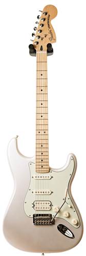 Fender Deluxe Stratocaster HSS Blizzard Pearl Maple Fingerboard Fender Deluxe Stratocaster HSS Blizzard Pearl Maple Fingerboard