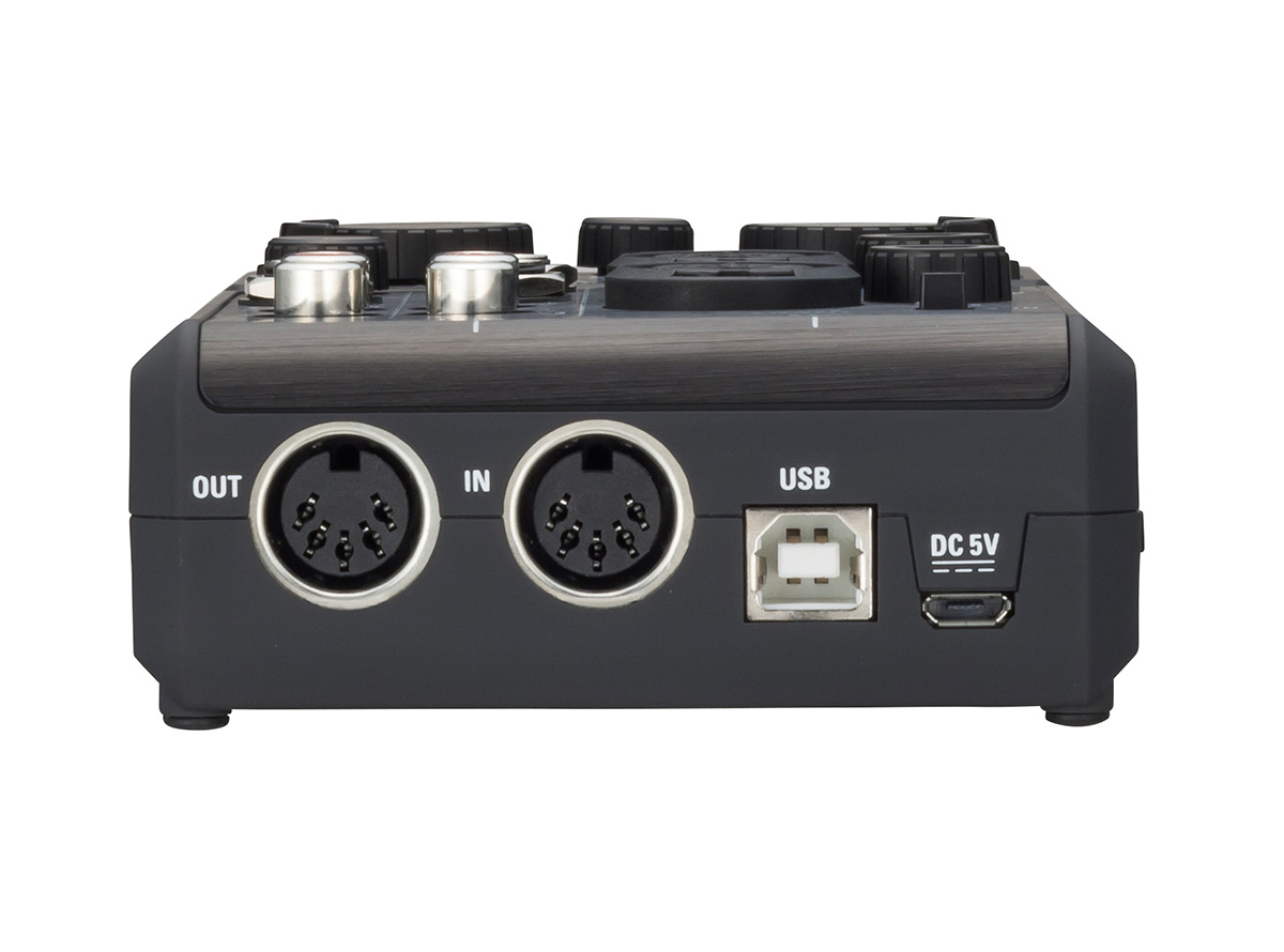 Zoom U-24 USB2 Audio Interface