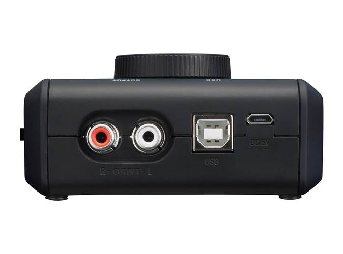 Zoom U-22 Audio Interface USB 2.0 Zoom U-22 Audio Interface USB 2.0
