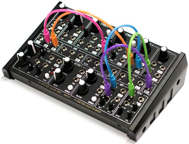 Plankton Electronics Ants Semi-Modular Analogue Desktop Synth (Pack) Plankton Electronics Ants Semi-Modular Analogue Desktop Synth (Pack)