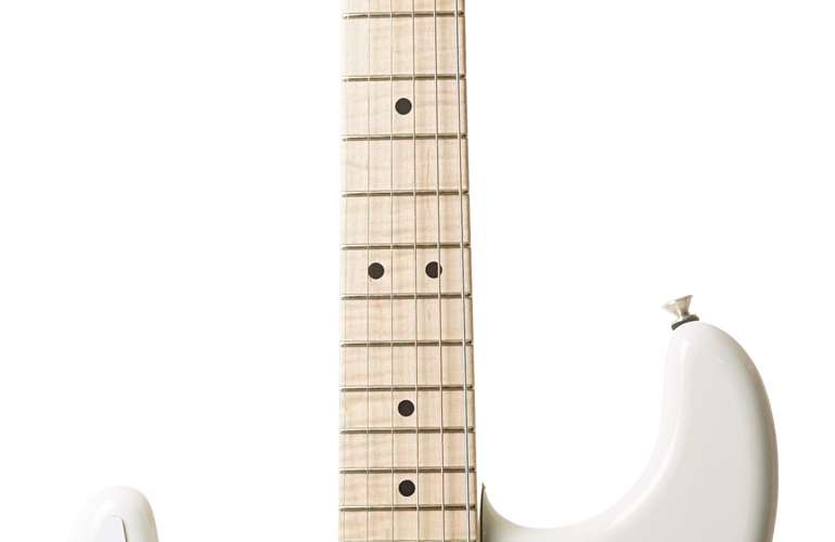 Fender Custom Shop Eric Clapton Signature Series Strat Olympic White AAA Flame Maple Neck Master Built by Todd Krause LH #CZ536926 Fender Custom Shop Eric Clapton Signature Series Strat Olympic White AAA Flame Maple Neck Master Built by Todd Krause LH #CZ536926