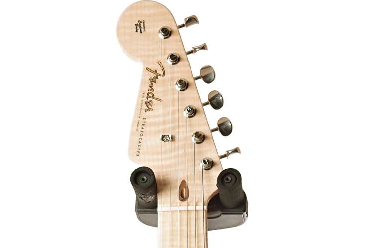 Fender Custom Shop Eric Clapton Signature Series Strat Olympic White AAA Flame Maple Neck Master Built by Todd Krause LH #CZ536926 Fender Custom Shop Eric Clapton Signature Series Strat Olympic White AAA Flame Maple Neck Master Built by Todd Krause LH #CZ536926