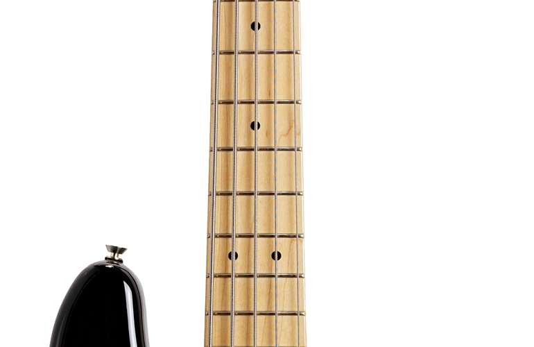 Fender American Pro Jazz Bass V Maple Fingerboard Black (Ex-Demo) #US16068943 Fender American Pro Jazz Bass V Maple Fingerboard Black (Ex-Demo) #US16068943
