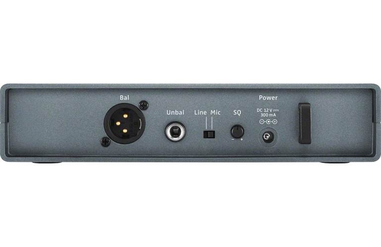 Sennheiser XSW 1-835-GB Handheld Vocal Wireless System (606-630 MHz) Sennheiser XSW 1-835-GB Handheld Vocal Wireless System (606-630 MHz)