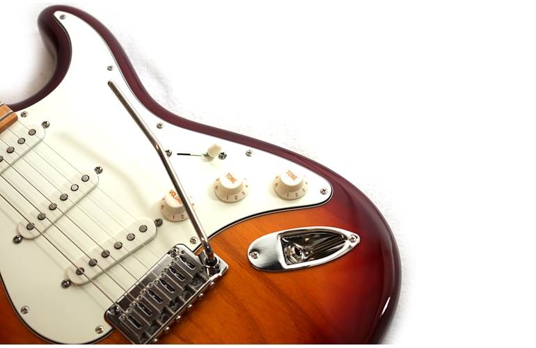 Suhr guitarguitar select 76 Classic Two Tone Tobacco Burst Paulownia Body #JS3E1D Suhr guitarguitar select 76 Classic Two Tone Tobacco Burst Paulownia Body #JS3E1D