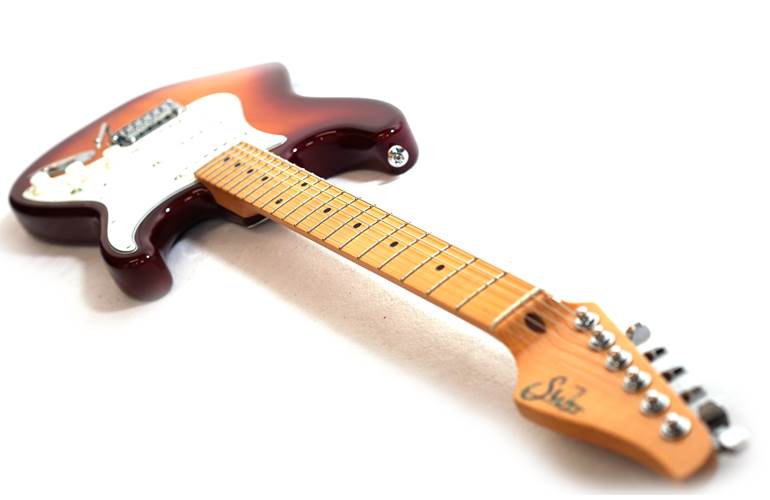 Suhr guitarguitar select 76 Classic Two Tone Tobacco Burst Paulownia Body #JS3E1D Suhr guitarguitar select 76 Classic Two Tone Tobacco Burst Paulownia Body #JS3E1D