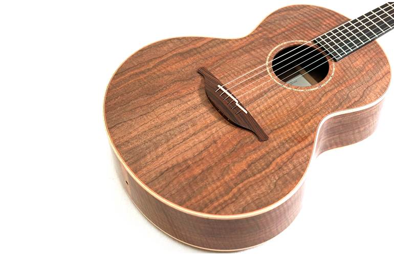 Lowden S-35W with Robson Tuners #22116 Lowden S-35W with Robson Tuners #22116