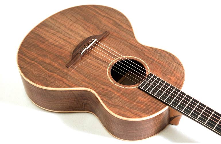 Lowden S-35W with Robson Tuners #22116 Lowden S-35W with Robson Tuners #22116