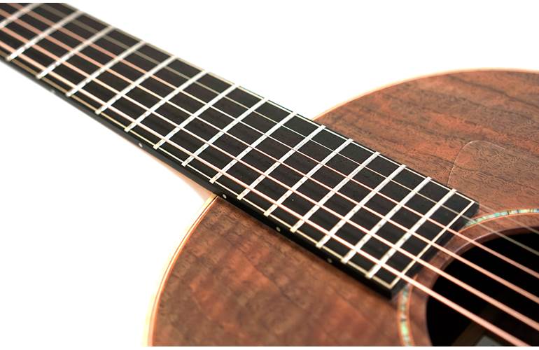 Lowden S-35W with Robson Tuners #22116 Lowden S-35W with Robson Tuners #22116