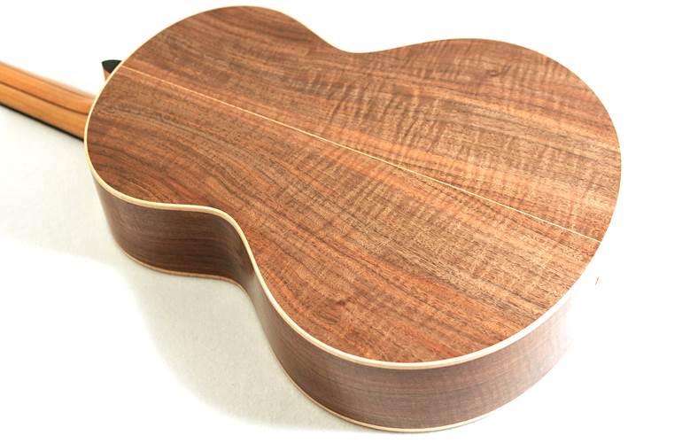 Lowden S-35W with Robson Tuners #22116 Lowden S-35W with Robson Tuners #22116