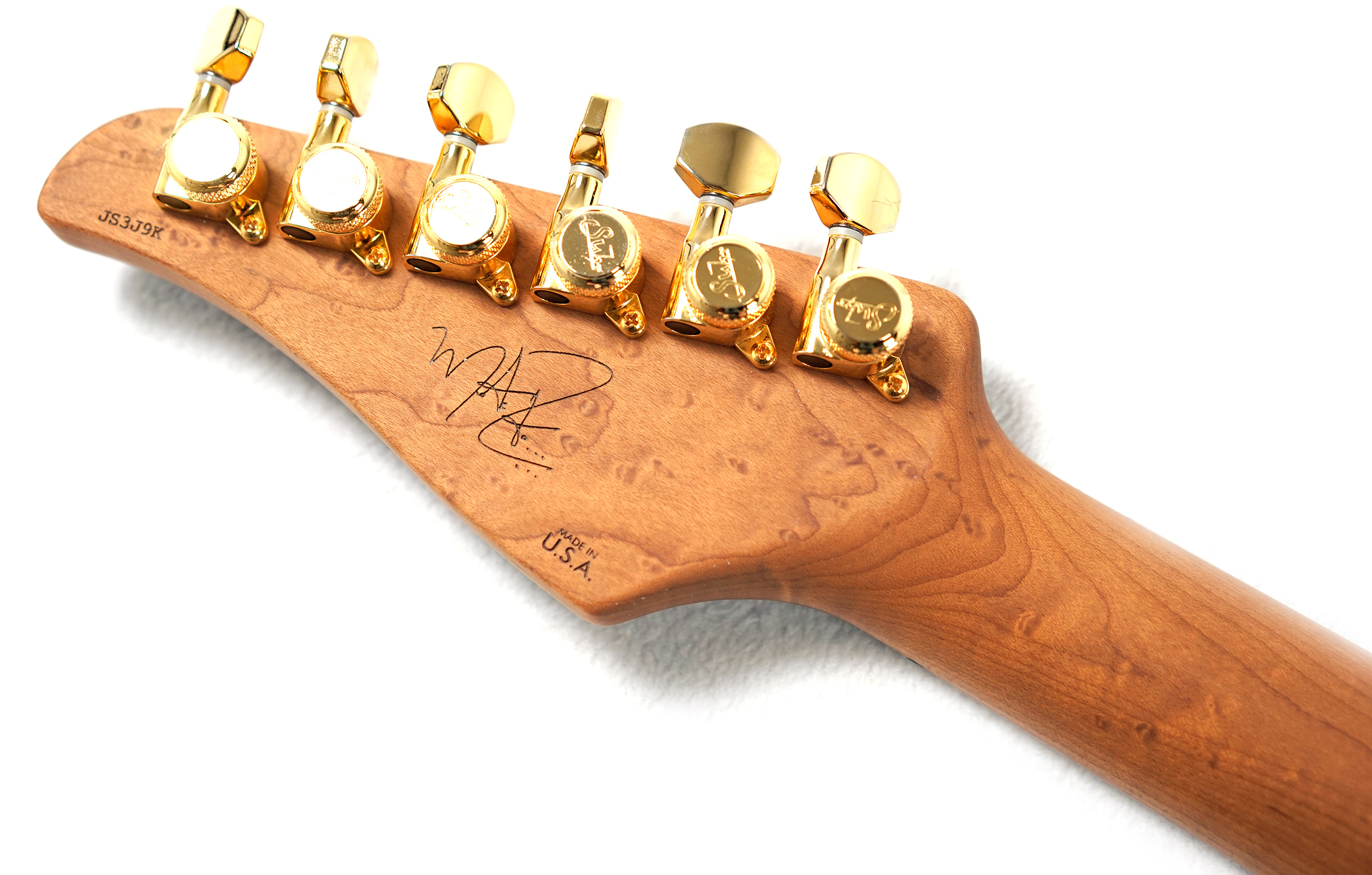 Suhr Mateus Asato Signature Series Classic S Black