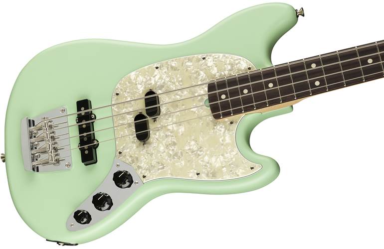 Fender American Performer Mustang Short Scale Bass Sea Foam Green Rosewood Fingerboard Fender American Performer Mustang Short Scale Bass Sea Foam Green Rosewood Fingerboard