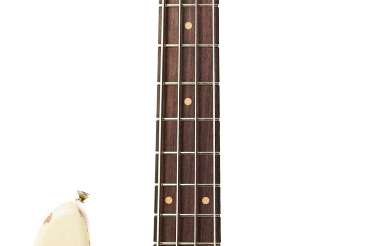 Fender Custom Shop 2019 Heavy Relic 1960 Precision Bass 2019 Custom Collection Time Machine Aged Vintage White Fender Custom Shop 2019 Heavy Relic 1960 Precision Bass 2019 Custom Collection Time Machine Aged Vintage White