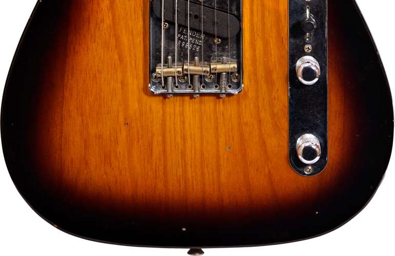 Fender Custom Shop 1953 Telecaster Journeyman Relic 2 Tone Sunburst Maple Fingerboard Master Builder Designed by Paul Waller #R99526 Fender Custom Shop 1953 Telecaster Journeyman Relic 2 Tone Sunburst Maple Fingerboard Master Builder Designed by Paul Waller #R99526