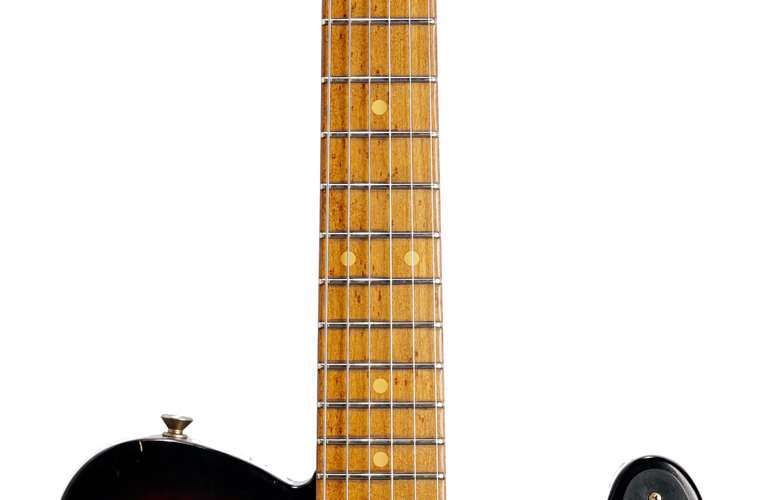 Fender Custom Shop 1953 Telecaster Journeyman Relic 2 Tone Sunburst Maple Fingerboard Master Builder Designed by Paul Waller #R99571 Fender Custom Shop 1953 Telecaster Journeyman Relic 2 Tone Sunburst Maple Fingerboard Master Builder Designed by Paul Waller #R99571