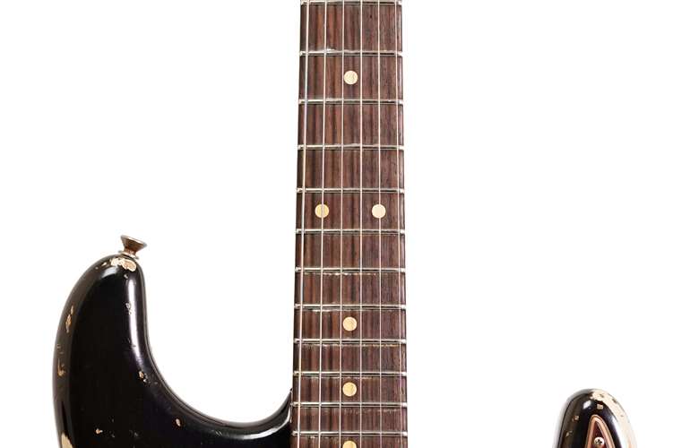 Fender Custom Shop 1961 Strat HEAVY RELIC Black over Desert Sand RW Master Builder Designed by Dale Wilson #R100391 Fender Custom Shop 1961 Strat HEAVY RELIC Black over Desert Sand RW Master Builder Designed by Dale Wilson #R100391
