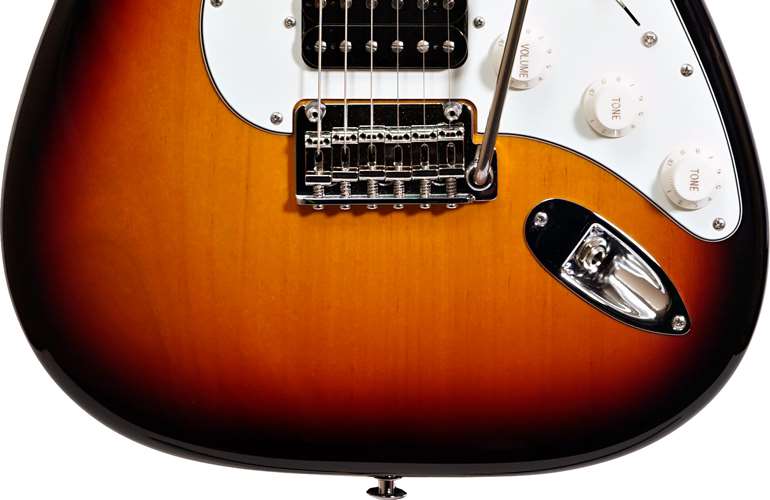 Suhr Classic S 3 Tone Sunburst HSS Rosewood Fingerboard Suhr Classic S 3 Tone Sunburst HSS Rosewood Fingerboard