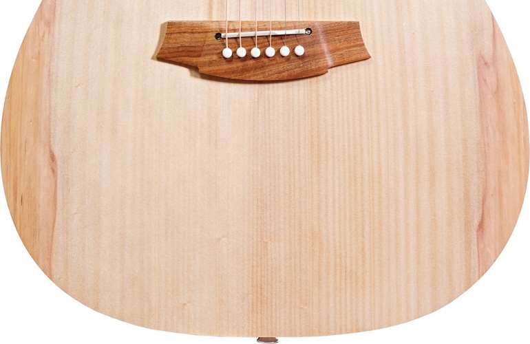 Cole Clark FL 1 Bunya Top Queensland Maple Back and Sides Cutaway Cole Clark FL 1 Bunya Top Queensland Maple Back and Sides Cutaway
