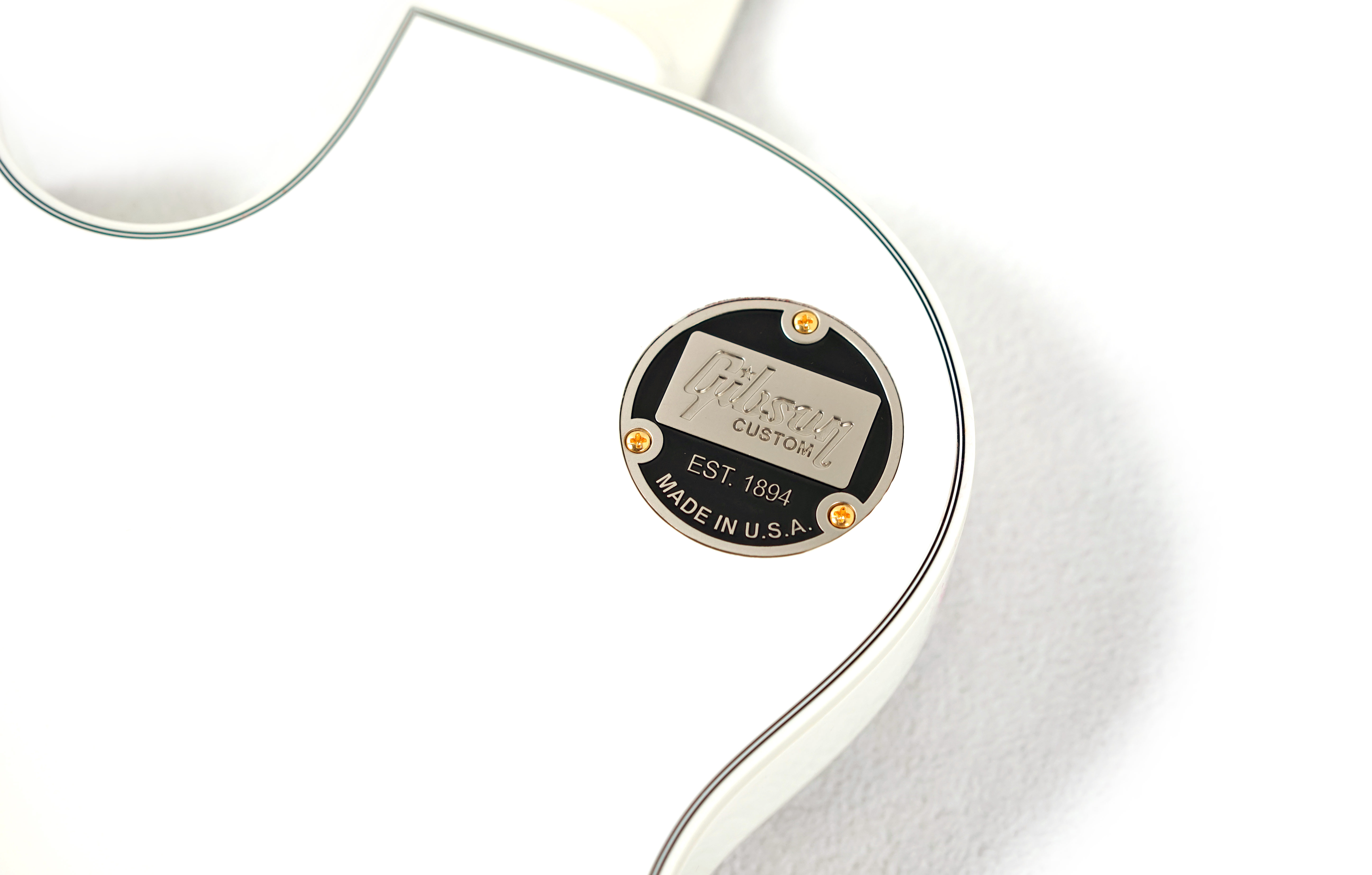 Gibson Custom Shop Les Paul Custom Alpine White with Ebony Fingerboard Gloss