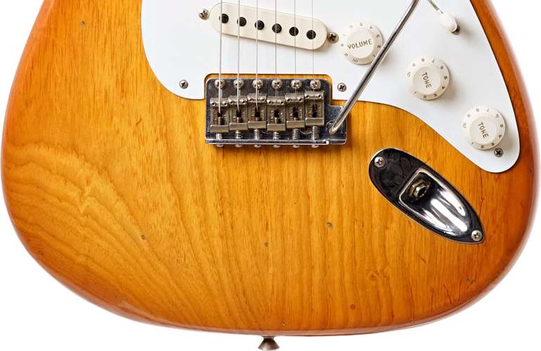 Fender Custom Shop 1956 Stratocaster Journeyman Relic Honey Burst Maple Fingerboard Master Builder Designed by Todd Krause #R99828 Fender Custom Shop 1956 Stratocaster Journeyman Relic Honey Burst Maple Fingerboard Master Builder Designed by Todd Krause #R99828