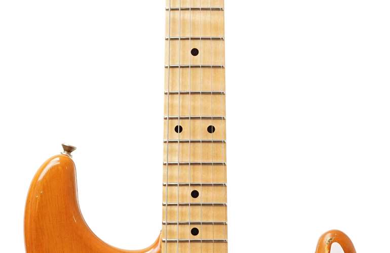 Fender Custom Shop 1956 Stratocaster Journeyman Relic Honey Burst Maple Fingerboard Master Builder Designed by Todd Krause #R99625 Fender Custom Shop 1956 Stratocaster Journeyman Relic Honey Burst Maple Fingerboard Master Builder Designed by Todd Krause #R99625