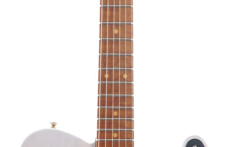 Fender Custom Shop 1953 Telecaster Journeyman Relic White Blonde Maple Fingerboard Master Builder Designed by Paul Waller #R101040 Fender Custom Shop 1953 Telecaster Journeyman Relic White Blonde Maple Fingerboard Master Builder Designed by Paul Waller #R101040