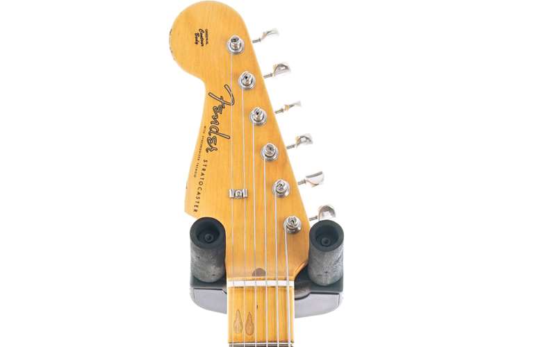 Fender Custom Shop 1956 Stratocaster Relic with Closet Classic Hardware Faded Aged Tahitian Coral Left Handed #CZ548237 Fender Custom Shop 1956 Stratocaster Relic with Closet Classic Hardware Faded Aged Tahitian Coral Left Handed #CZ548237