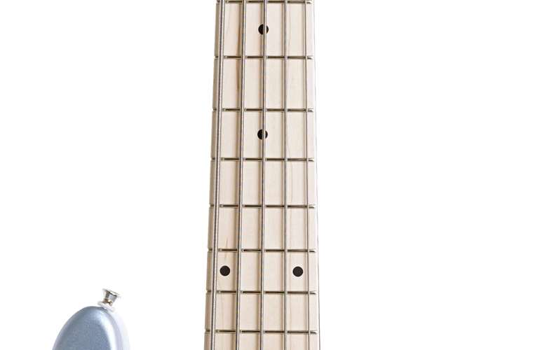 Sadowsky Metroline MV5 Blue Ice Metallic Maple Fingerboard Sadowsky Metroline MV5 Blue Ice Metallic Maple Fingerboard