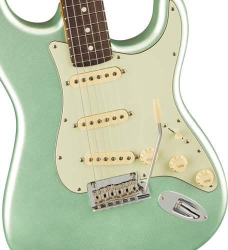 Fender American Professional II Stratocaster Mystic Surf Green Rosewood Fingerboard Fender American Professional II Stratocaster Mystic Surf Green Rosewood Fingerboard