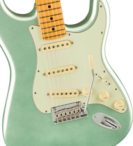 Fender American Professional II Stratocaster Mystic Surf Green Maple Fingerboard Fender American Professional II Stratocaster Mystic Surf Green Maple Fingerboard