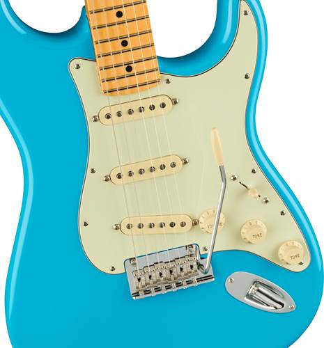 Fender American Professional II Stratocaster Miami Blue Maple Fingerboard Fender American Professional II Stratocaster Miami Blue Maple Fingerboard