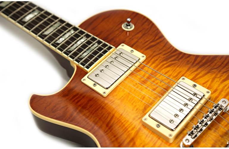 Suhr Aura Aged Cherry Burst LH Suhr Aura Aged Cherry Burst LH