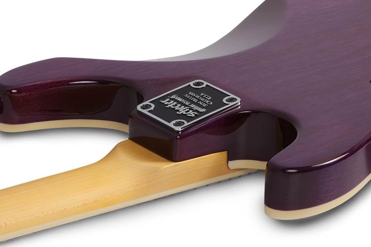 Schecter Omen Extreme-6 Electric Magenta Schecter Omen Extreme-6 Electric Magenta