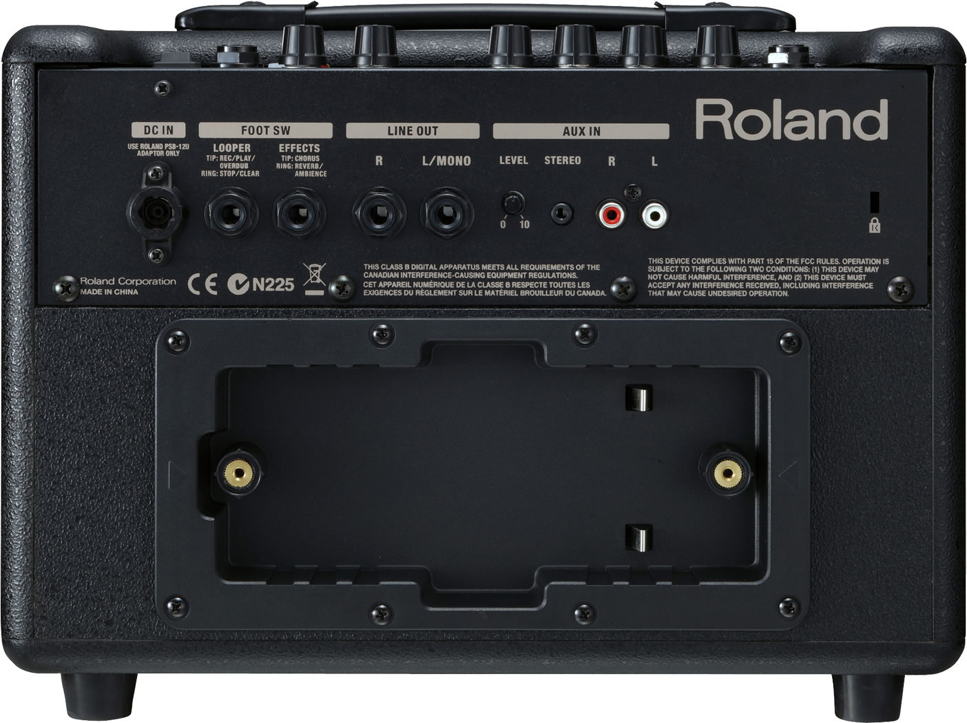 Roland AC-33 | guitarguitar