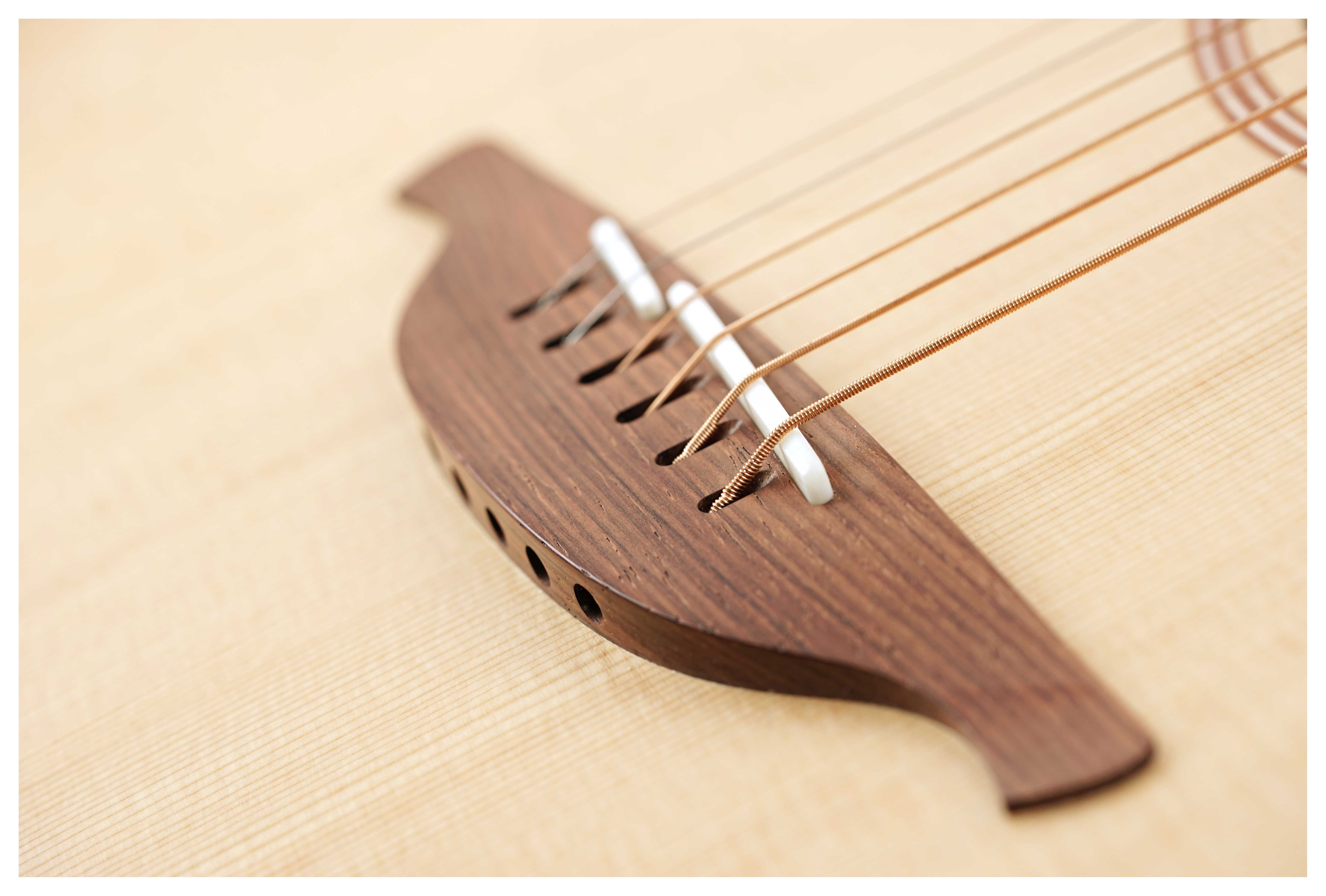 Lowden O32 Indian Rosewood/Sitka Spruce Left Handed #25320