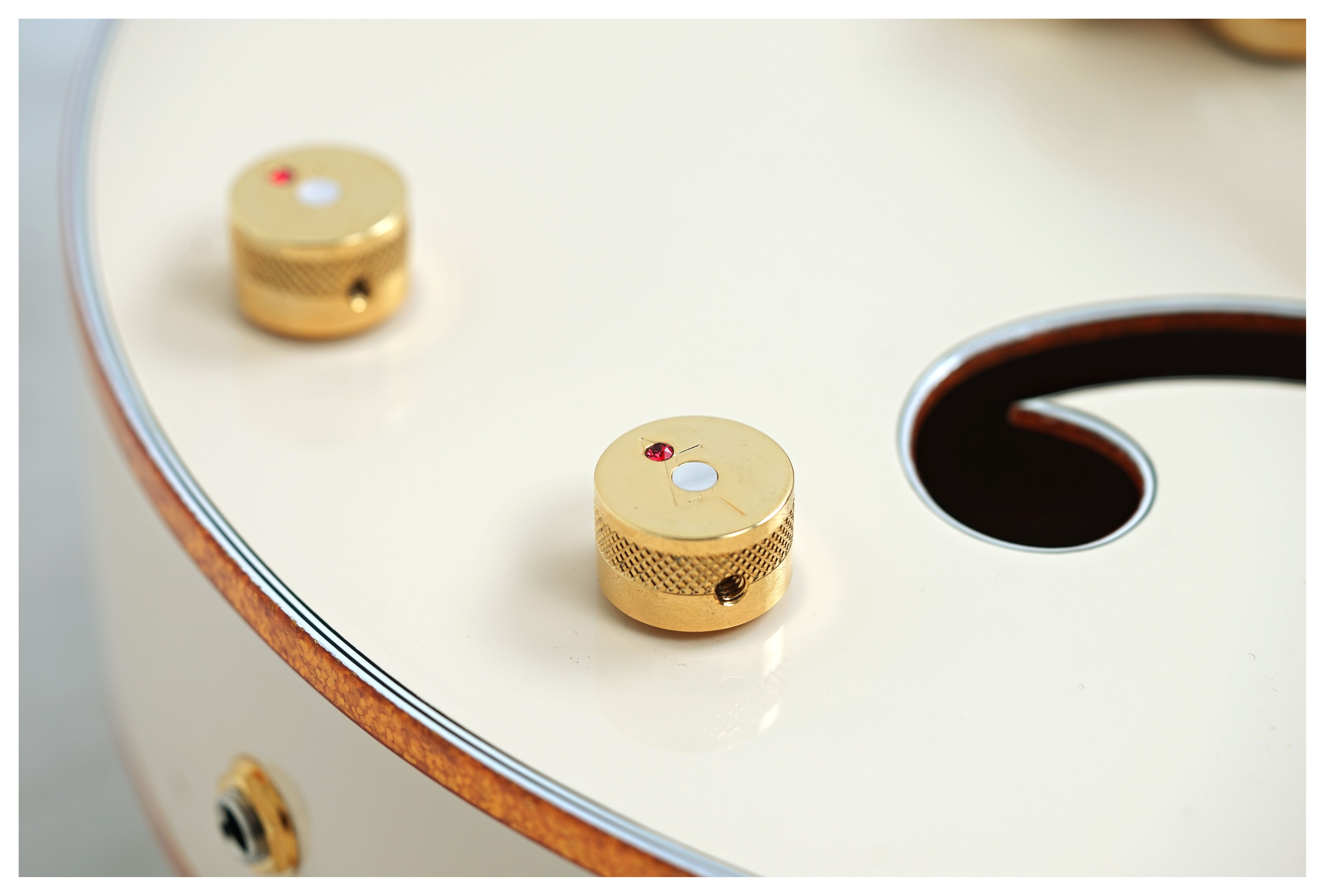 Gretsch G6136 1958 Stephen Stills Aged White #JT23031098