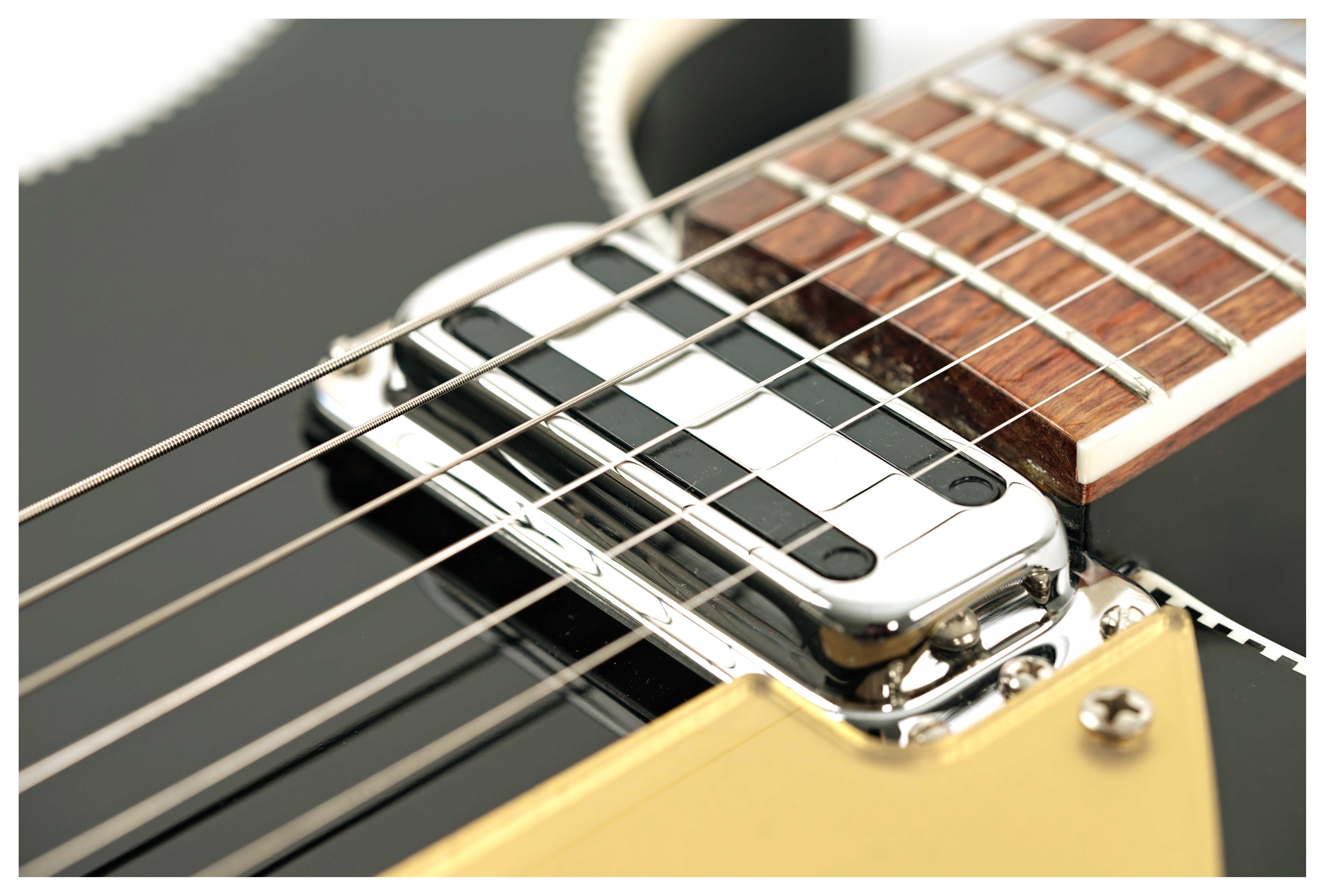 Rickenbacker 660 Jetglo