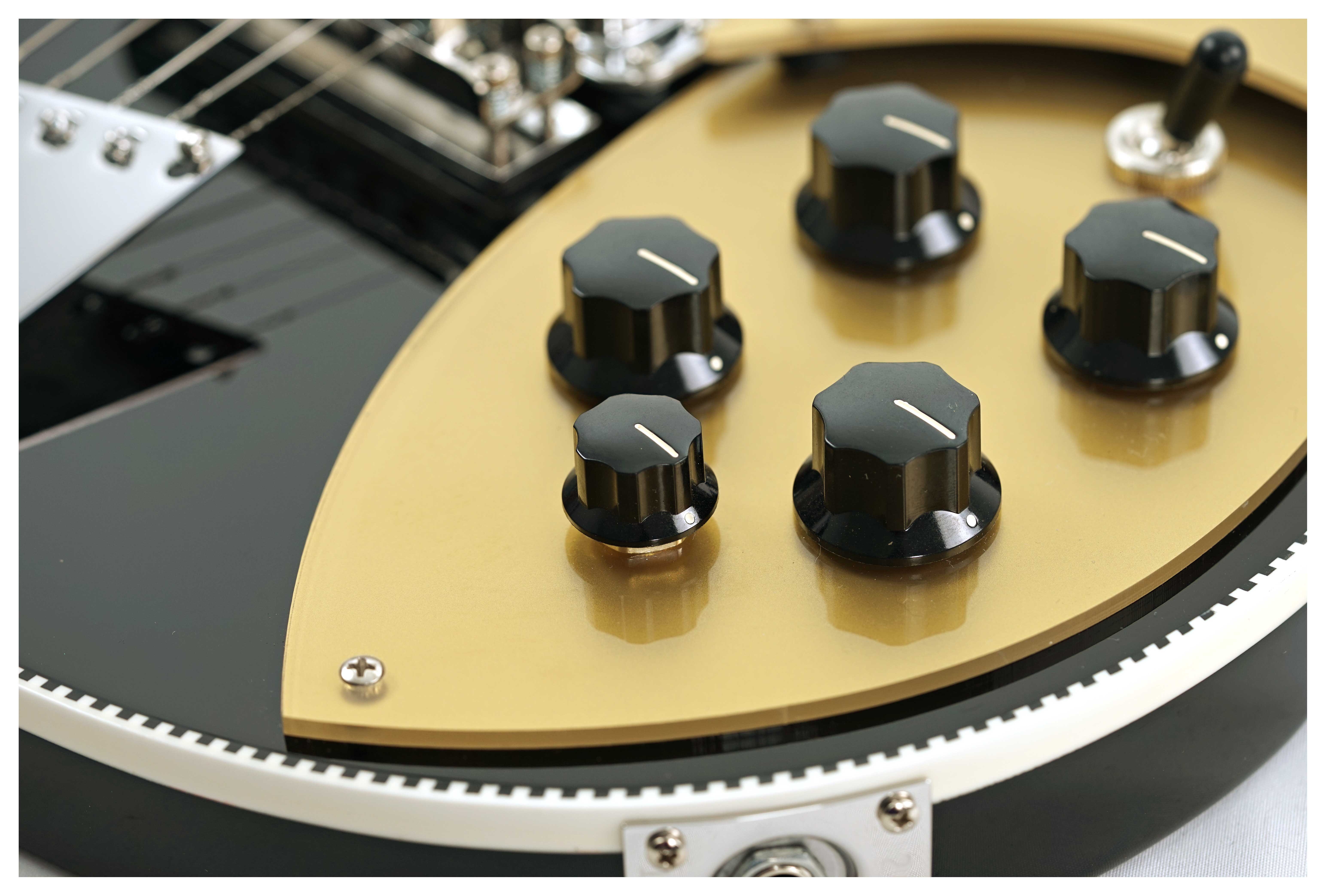 Rickenbacker 660 Jetglo