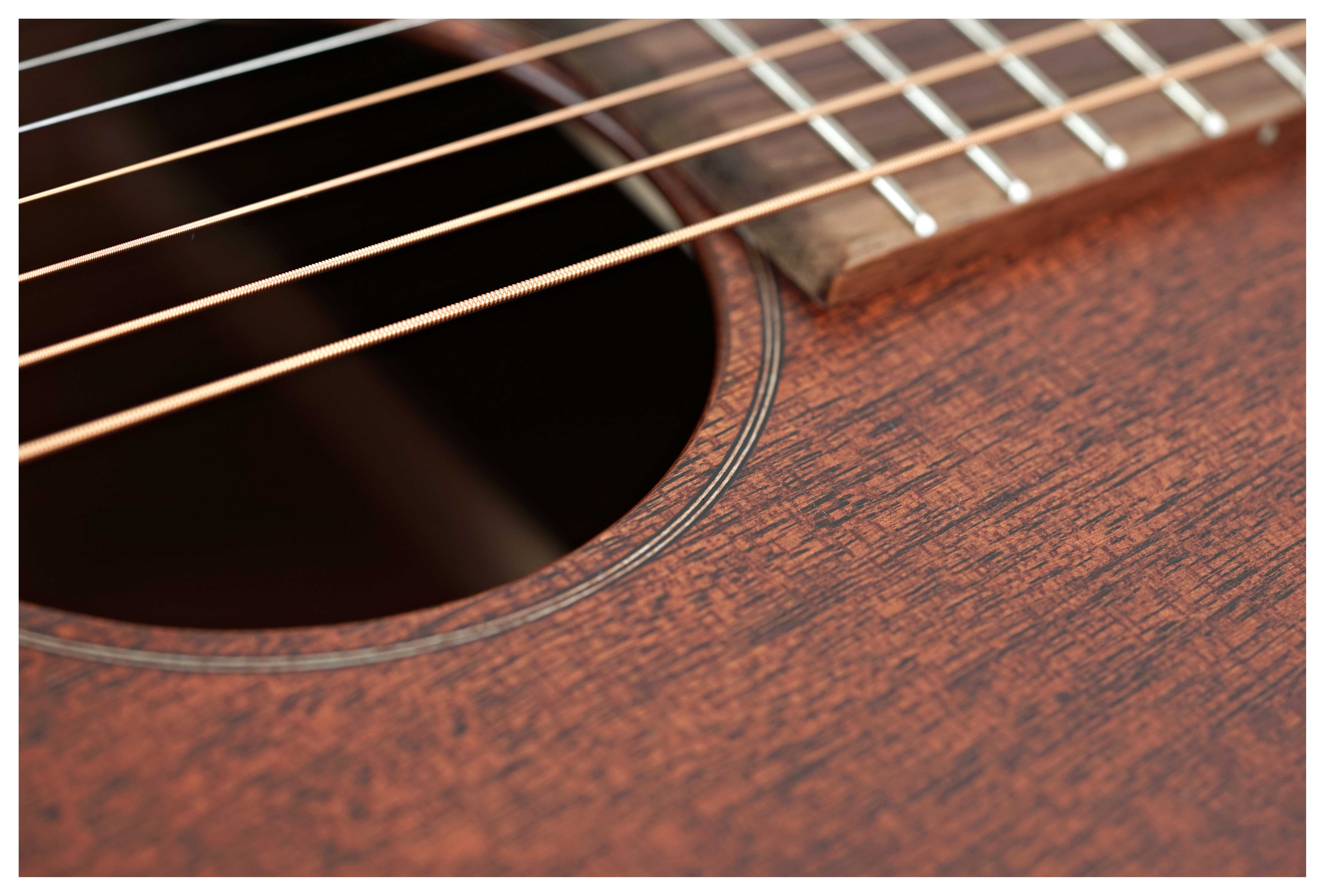 Martin 00015SML Solid Mahogany Left Handed