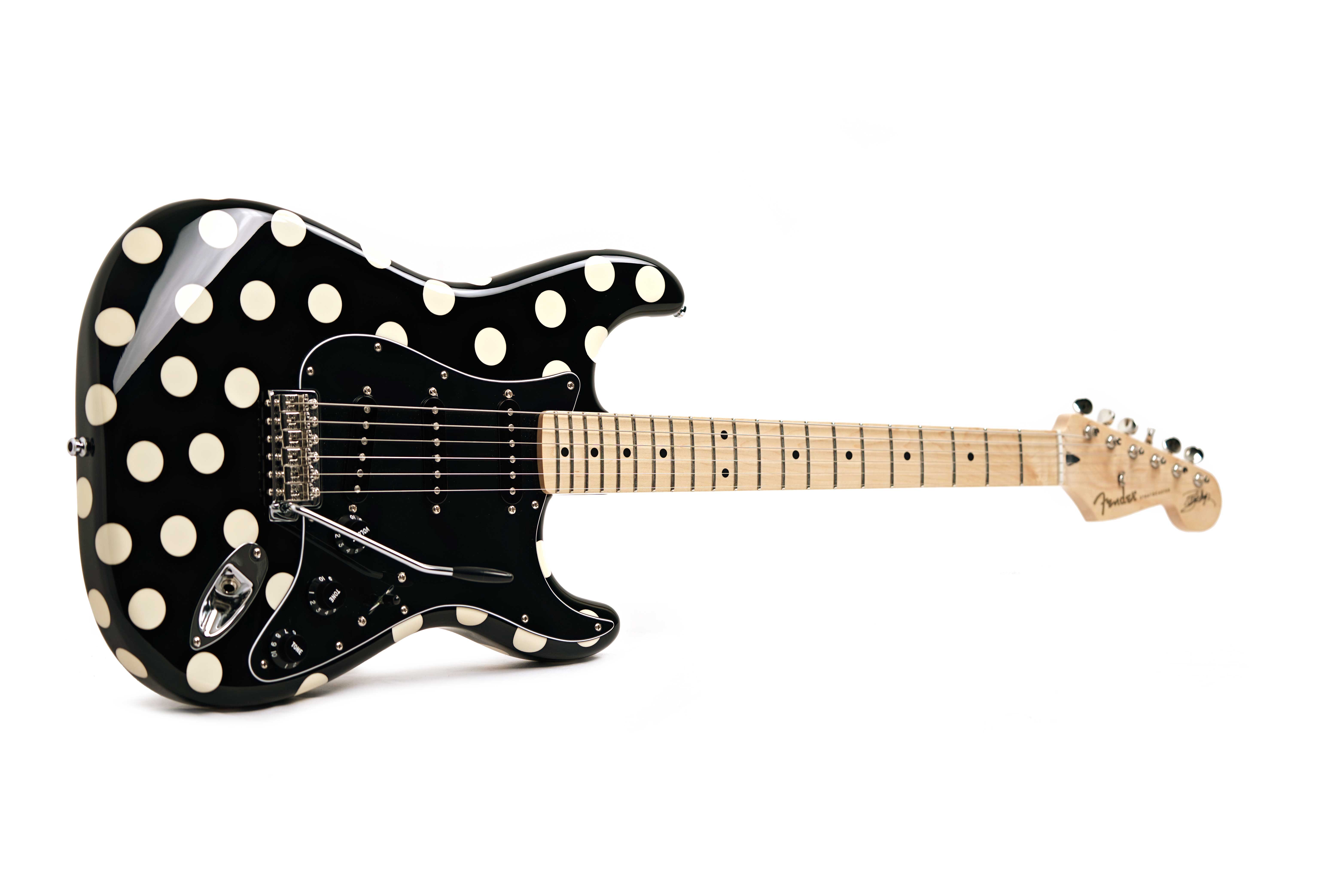 Fender Buddy Guy Polka Dot Stratocaster Maple Fingerboard Black/White Dots (Ex-Demo) #MX22136735
