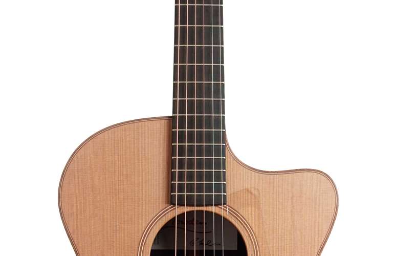 Lowden O25C IR/C Indian Rosewood/Cedar Lowden O25C IR/C Indian Rosewood/Cedar